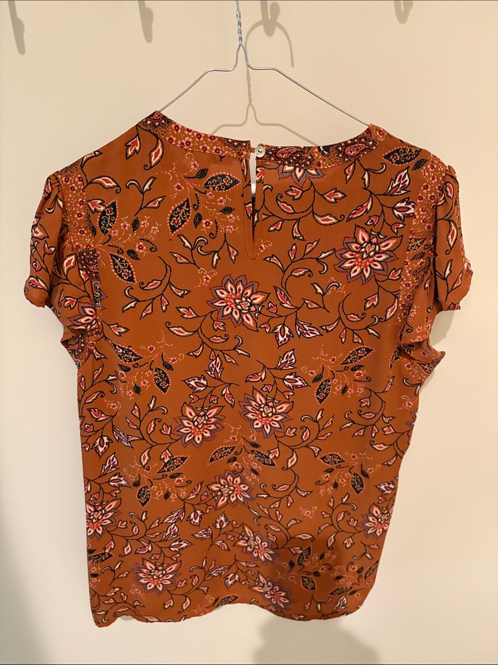 DR2 Rust Floral Ruffle-Sleeve Blouse - Picture 5 of 5
